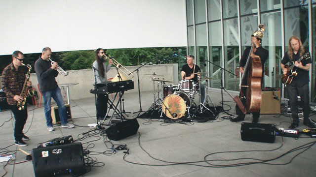 Tuatara performs 'Snakecharmer' Art Zone: Tuatara performs 'Snakecharmer'