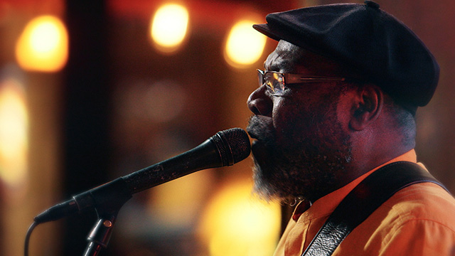 Art Zone: Clinton Fearon and Boogie Brown Band perform 'Waiting'