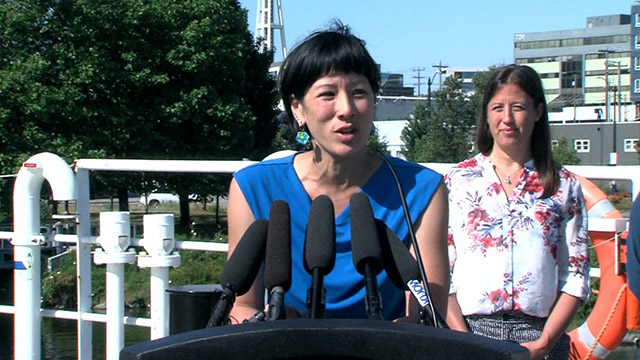 News conference answers questions about July 1 plastic utensil ban Press Conference answers questions ahead of Seattle's July 1 plastic utensil ban