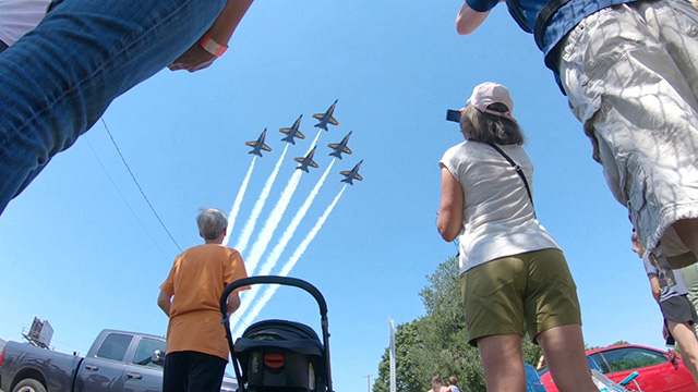 Viewing the Blue Angels