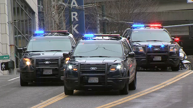 Will signing bonuses help police department recruit more officers? City Inside/Out Local Issues: Seattle Police Jobs