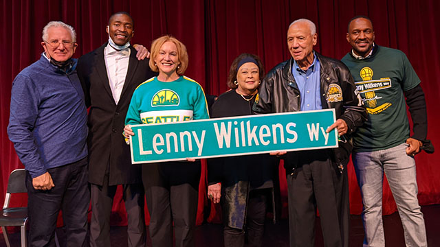Mayor Durkan celebrates Lenny Wilkens & unveils “Lenny Wilkens Way”